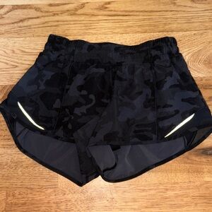 Lululemon hottie hot shorts